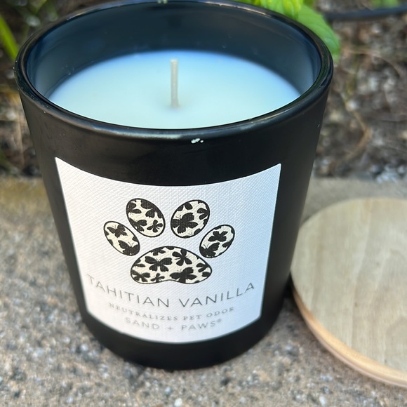 Tahitian Vanilla Scented Candle - Picture 2 of 8